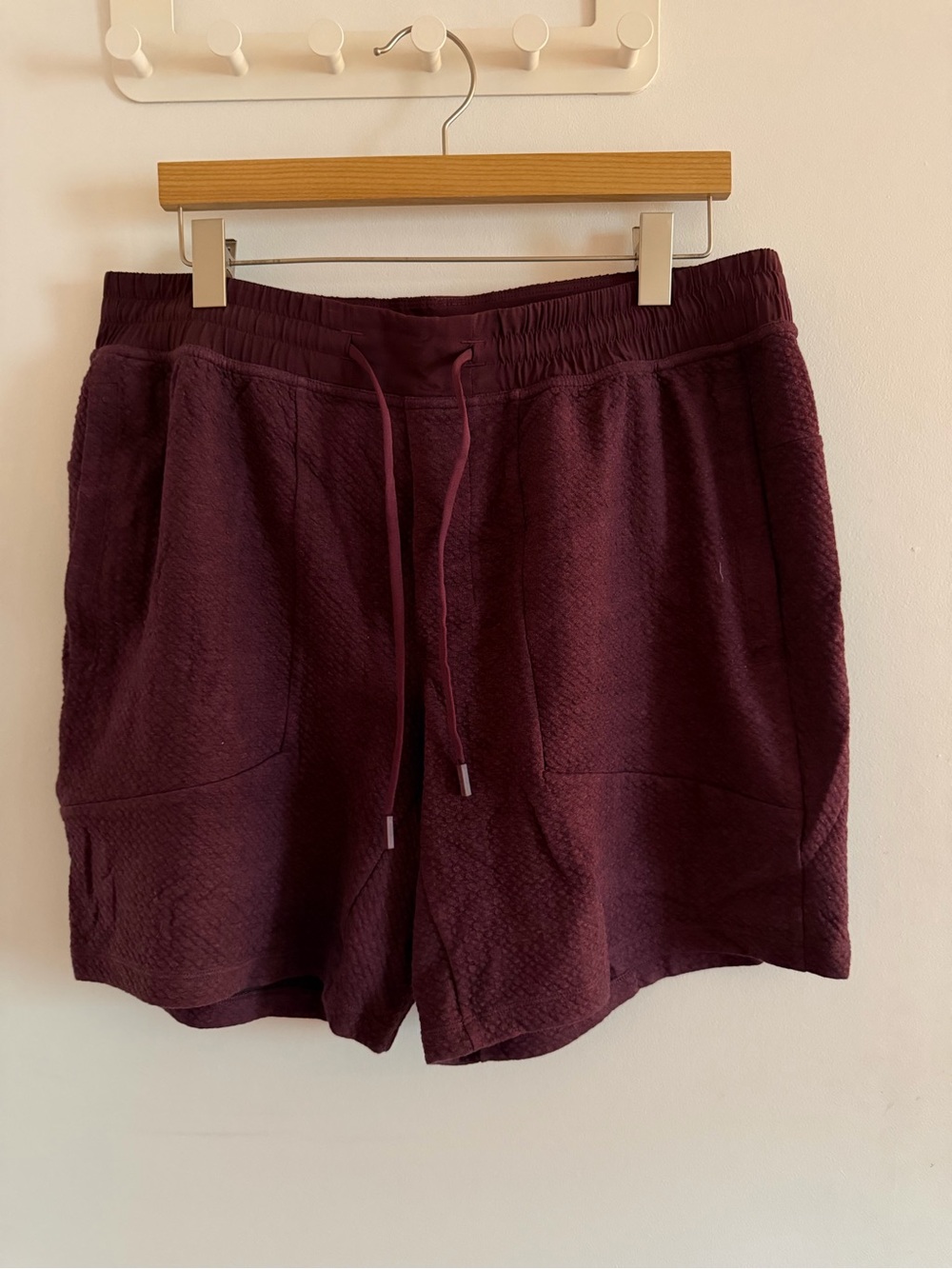 Men's lululemon Burgundy Drawstring Shorts